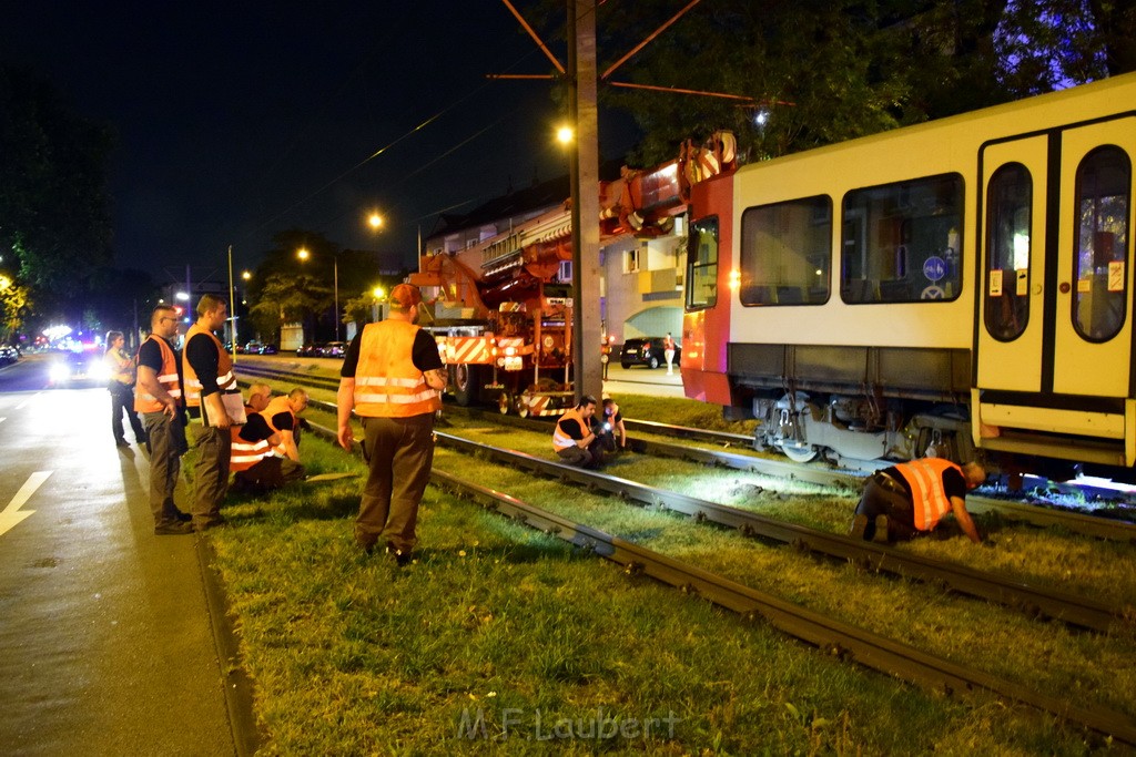 VU PKW Strab Koeln Niehl Amsterdamerstr Friedrich Karlstr P298.JPG - Miklos Laubert